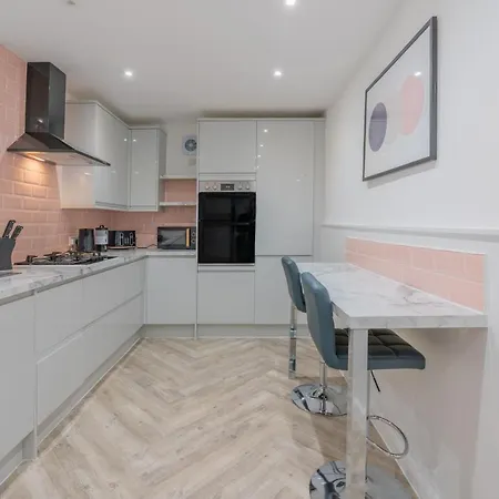 4 Bedroom House By Primal Estates Short Lets In Brighton Exterior photo