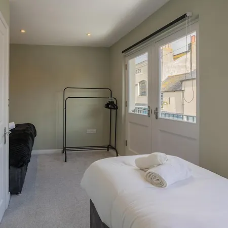 4 Bedroom House By Primal Estates Short Lets In Brighton Exterior photo
