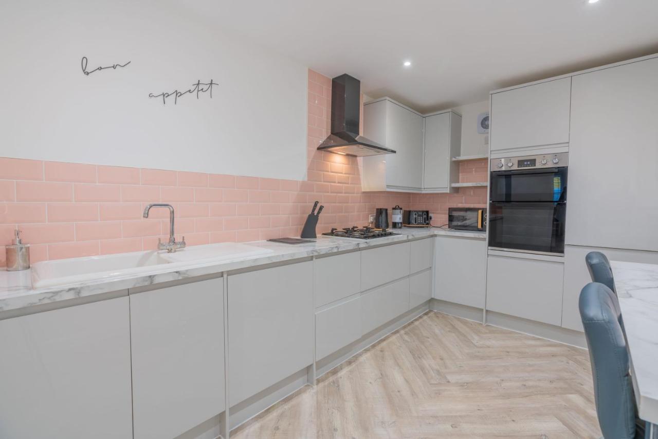 4 Bedroom House By Primal Estates Short Lets In *