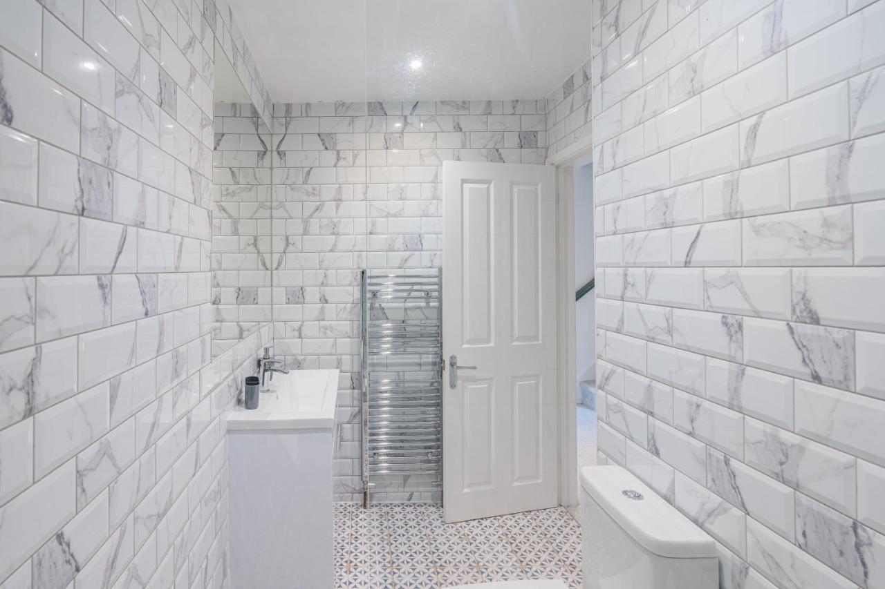 4 Bedroom House By Primal Estates Short Lets In Apartment