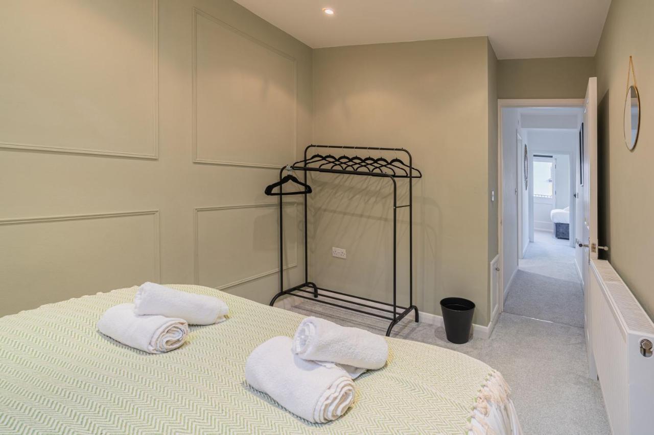 Apartamento 4 Bedroom House By Primal Estates Short Lets In *